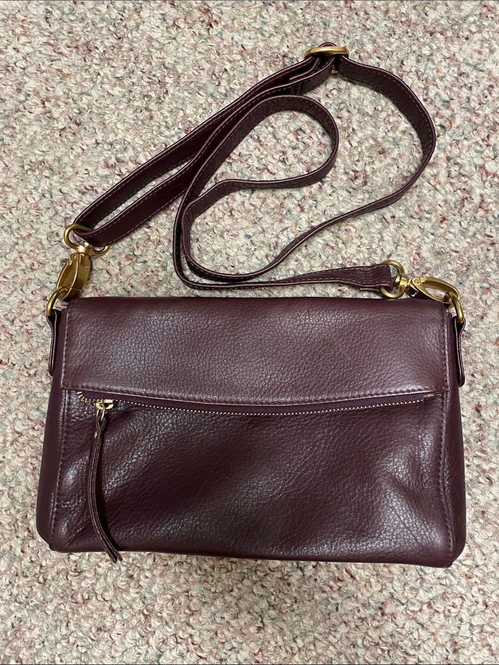 Osgoode Marley Sleek Leather Crossbody/sholder strap Bag in Burgundy- new